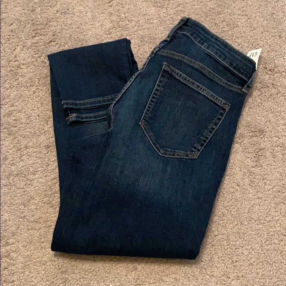 Mid Rise Curvy Tru Skinny Jeans.  29 Regular
